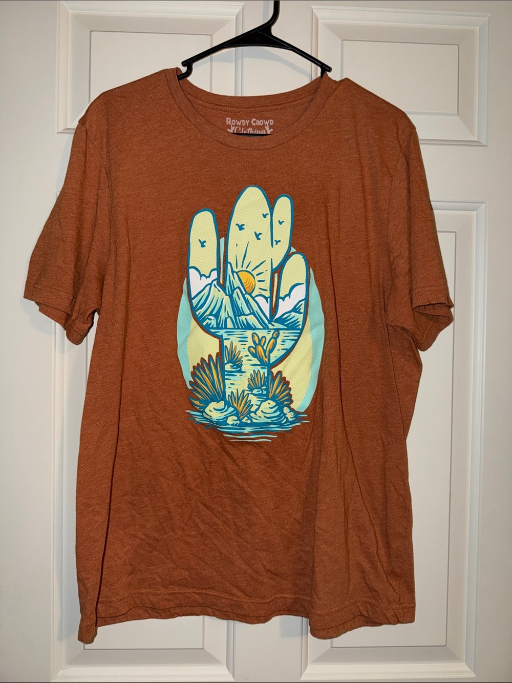 Women’s Rust Graphic Tee with Desert Scene